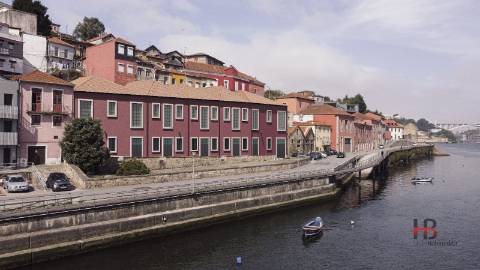 Apartamento T1 com Terraço no Cais de Gaia - Marginal do Rio Douro