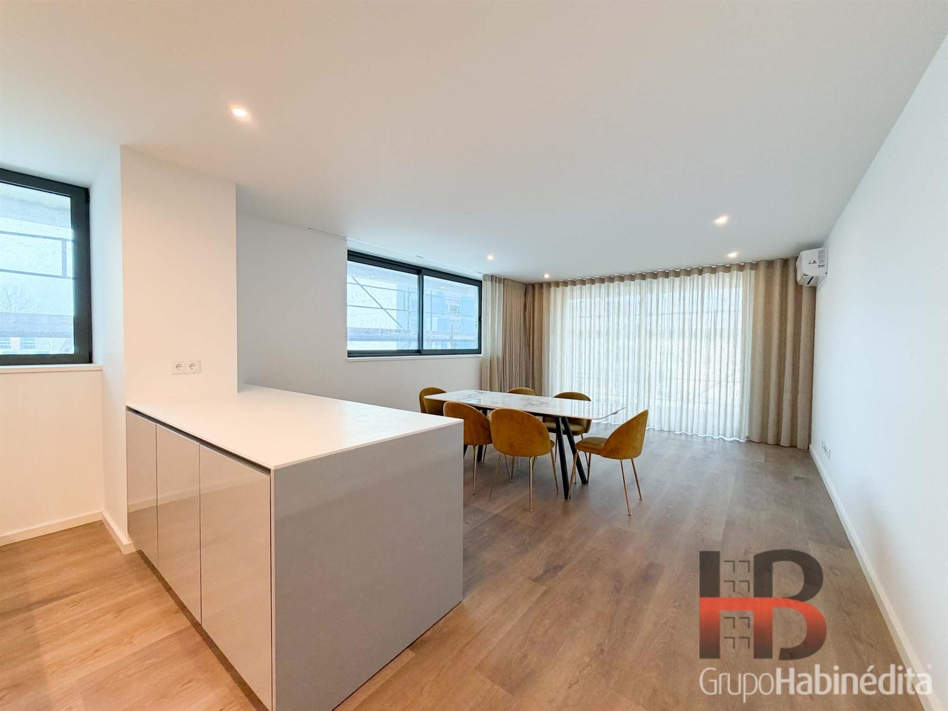 Apartamento T2 DUPLEX Venda em Matosinhos e Leça da Palmeira,Matosinhos
