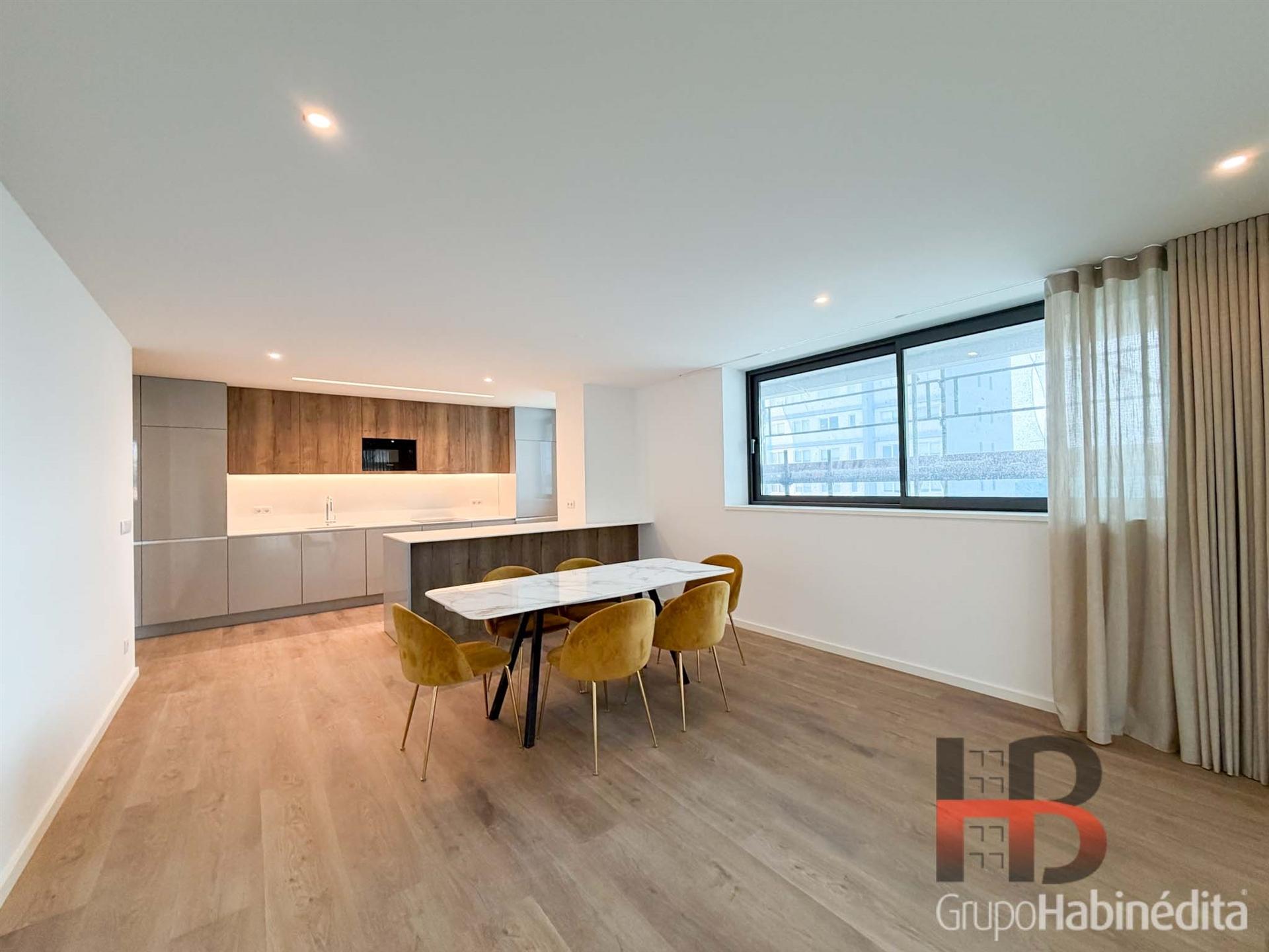 Apartamento T3 Venda em Matosinhos e Leça da Palmeira,Matosinhos