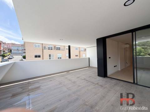 Apartamento T4 Venda em Gondomar (São Cosme), Valbom e Jovim,Gondomar