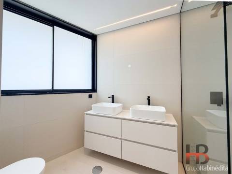 Apartamento T3 Venda em Gondomar (São Cosme), Valbom e Jovim,Gondomar