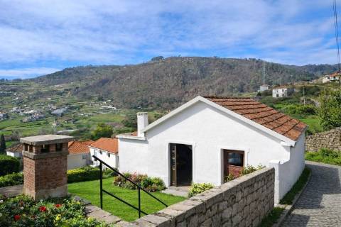Moradia para Restaurar T2 Venda em Santa Marinha do Zêzere,Baião
