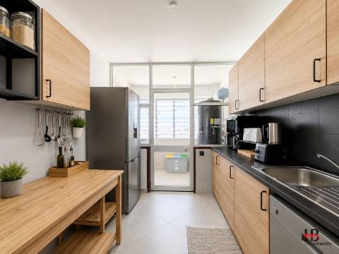 Penthouse T3 com Terraço e Box Dupla | Leça do Balio