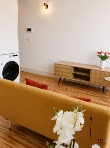 Apartamento T0+1 Mobilado para Arrendamento | Praça dos Poveiros | Baixa do Porto