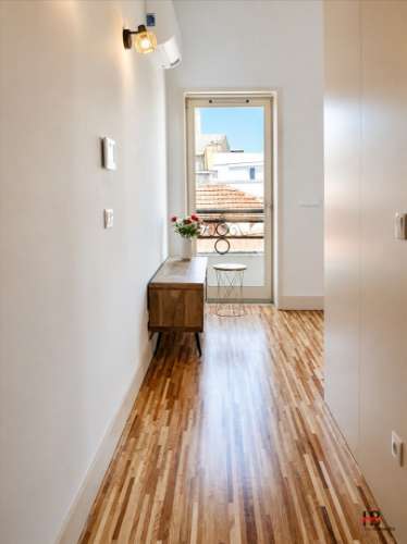 Apartamento T0+1 Mobilado para Arrendamento | Praça dos Poveiros | Baixa do Porto