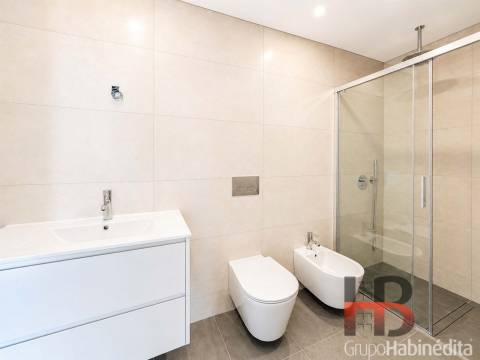 Apartamento T3 Venda em Cedofeita, Santo Ildefonso, Sé, Miragaia, São Nicolau e Vitória,Porto