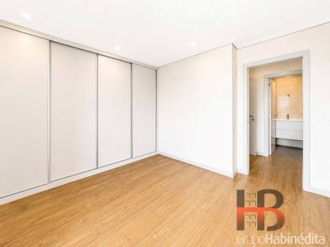 Apartamento T3 Venda em Cedofeita, Santo Ildefonso, Sé, Miragaia, São Nicolau e Vitória,Porto
