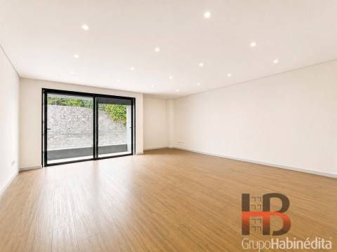 Apartamento T3 Venda em Cedofeita, Santo Ildefonso, Sé, Miragaia, São Nicolau e Vitória,Porto