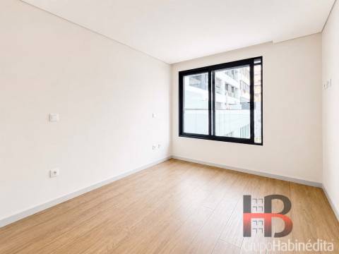 Apartamento T3 Venda em Cedofeita, Santo Ildefonso, Sé, Miragaia, São Nicolau e Vitória,Porto