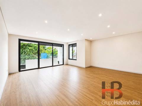 Apartamento T3 Venda em Cedofeita, Santo Ildefonso, Sé, Miragaia, São Nicolau e Vitória,Porto