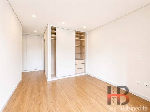 Apartamento T3 Venda em Cedofeita, Santo Ildefonso, Sé, Miragaia, São Nicolau e Vitória,Porto