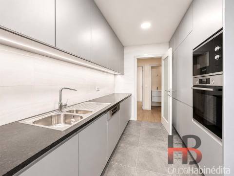 Apartamento T3 Venda em Cedofeita, Santo Ildefonso, Sé, Miragaia, São Nicolau e Vitória,Porto