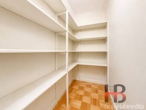 Apartamento T4 Arrendamento em Lordelo do Ouro e Massarelos,Porto