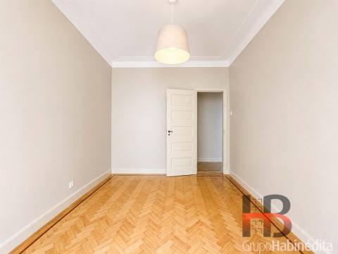 Apartamento T4 Arrendamento em Lordelo do Ouro e Massarelos,Porto