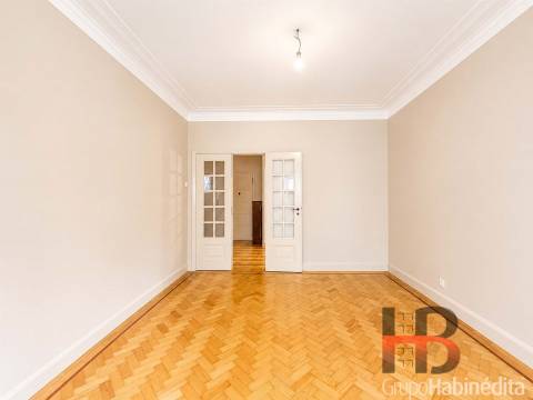 Apartamento T4 Arrendamento em Lordelo do Ouro e Massarelos,Porto