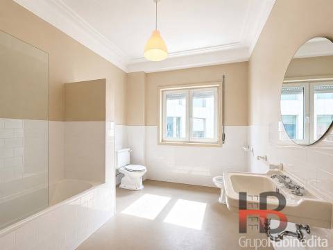 Apartamento T4 Arrendamento em Lordelo do Ouro e Massarelos,Porto
