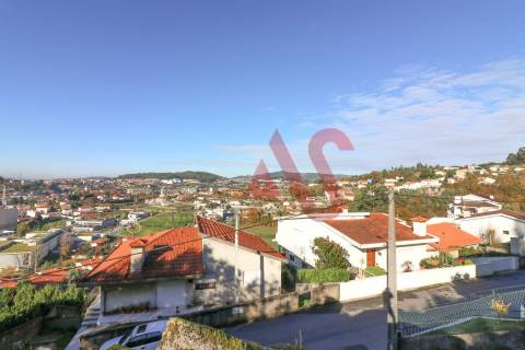 Terreno para construção com 1.000 m2 em São Miguel, Vizela