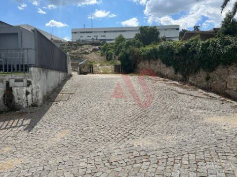 Terreno para construção Industrial com 5.685 m2 em Infias, Vizela