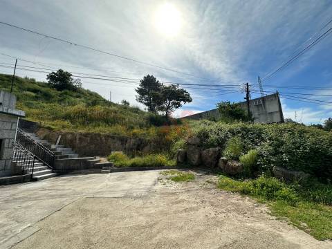 Terreno para construção com 6.652 m2 em São Miguel, Vizela