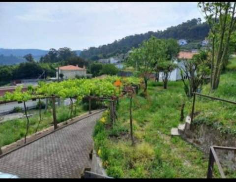 Casa de campo T3 em Roriz, Santo Tirso.