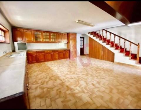 Casa de campo T3 em Roriz, Santo Tirso.