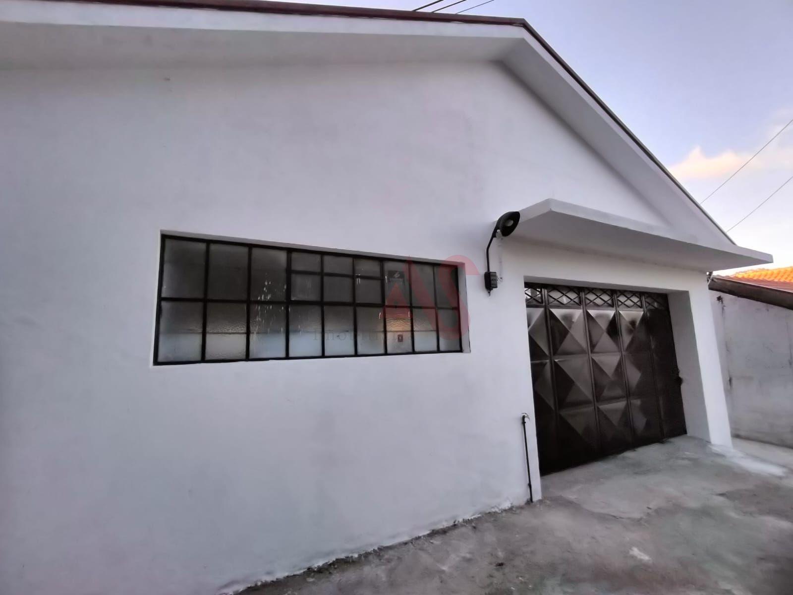 Armazém para arrendamento com 212 m2 em São João de Vizela