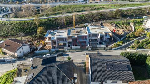 Moradia T3 em Banda em construção em Antime, Fafe