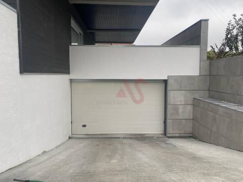 Apartamento T2 no Centro de Freamunde, Paços de Ferreira