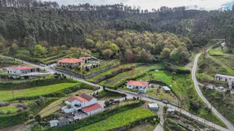 Terreno Rústico com 3.138,34 m² em Penacova, Felgueiras