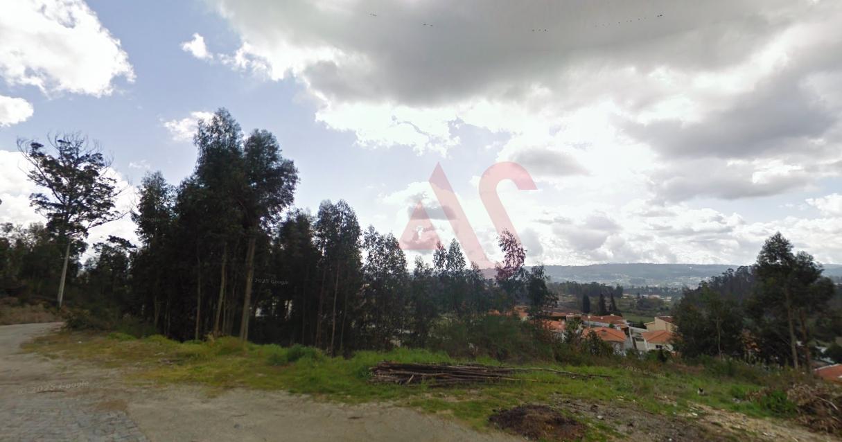 Terreno de Construção com 2.700 m2 em Silvares , Lousada