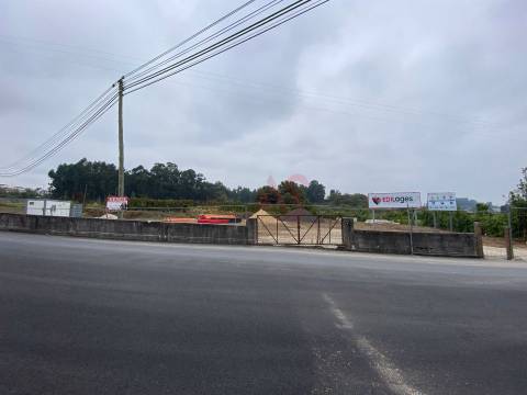 Terreno de Construção com 3.864 m2 em Nogueira , Lousada