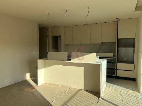Apartamento T3 no Centro de Paços de Ferreira