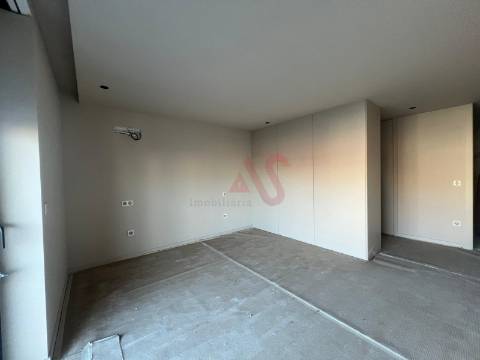 Apartamento T3 no Centro de Paços de Ferreira