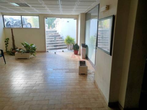 Loja de 9,5 m² no Edifício Varandas do Mar em Albufeira