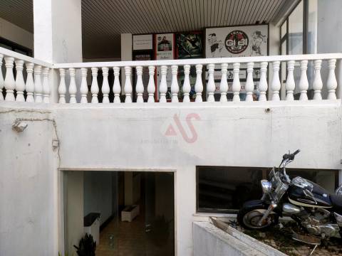 Loja de 29,65 m² no Edifício Varandas do Mar em Albufeira