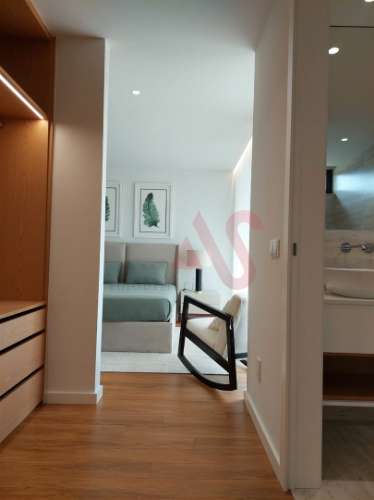 Moradia T3 em Banda em Palmeira, Braga