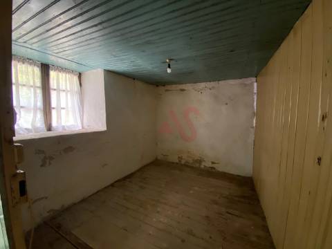 Quinta com 28.721,36 m² em Silvares, Lousada