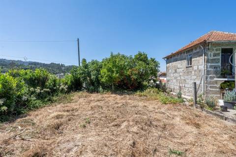 Moradia T2 Térrea com 2 Suites, 1 Master Suite Com Closet,  em Vila Nova do Campo, Santo Tirso