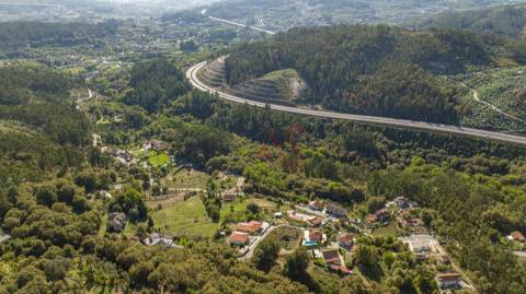 Terreno Rústico com 2.500 m² em Armil, Fafe