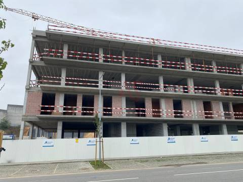Loja no RC do Empreendimento EDIFÍCIO TNPRAÇA em Lousada