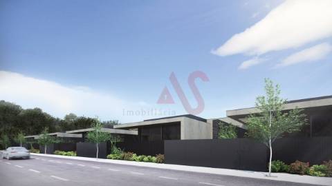 Moradia T3 de Gaveto no Empreendimento – Villa 48 em Palmeira, Braga com piscina
