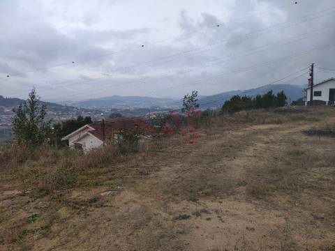 Terreno rústico com 4.884 m² em Santa Eulália, Vizela