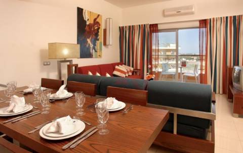 Apartamento T1 inserido no Hotel Balaia Atlântico