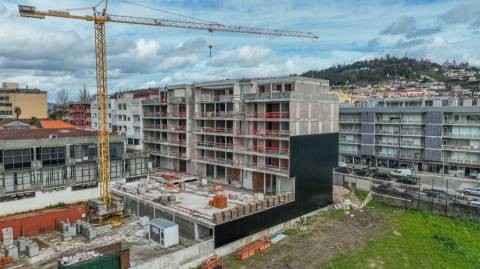 Apartamento T3 em construção no empreendimento Vila Mauri em Felgueiras