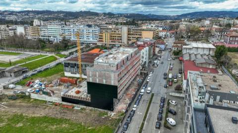 Apartamento T3 em construção no empreendimento Vila Mauri em Felgueiras