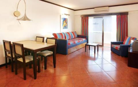 Apartamento T1 inserido no hotel Paraíso de Albufeira.