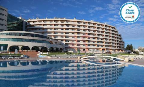 Apartamento T1 inserido no hotel Paraíso de Albufeira.