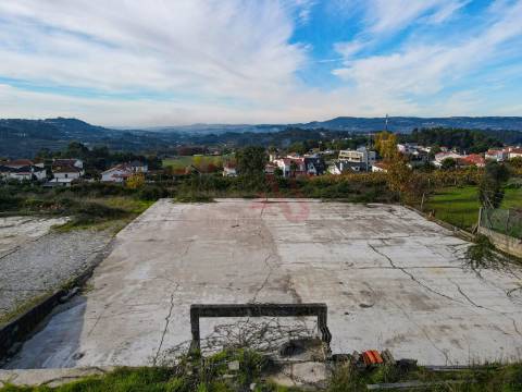 Terreno com 690 m² na Lixa para Construção
