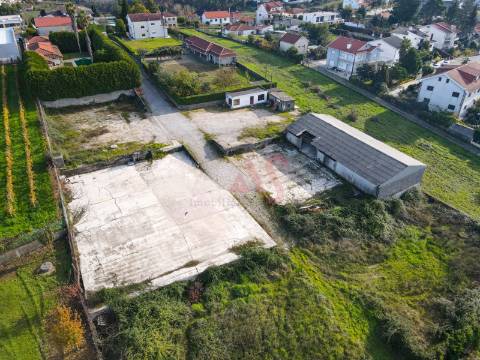 Terreno com 900 m² na Lixa para Construção