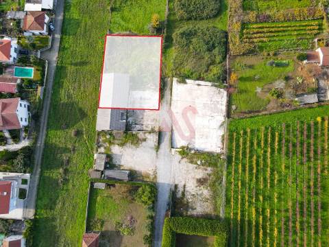 Terreno com 907 m² na Lixa para Construção